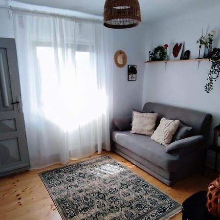 La Casuta Villa Fieni Luaran gambar