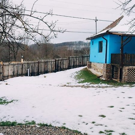 La Casuta Villa Fieni Luaran gambar