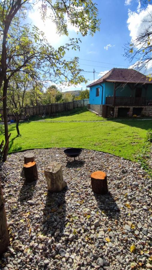 La Casuta Villa Fieni Luaran gambar