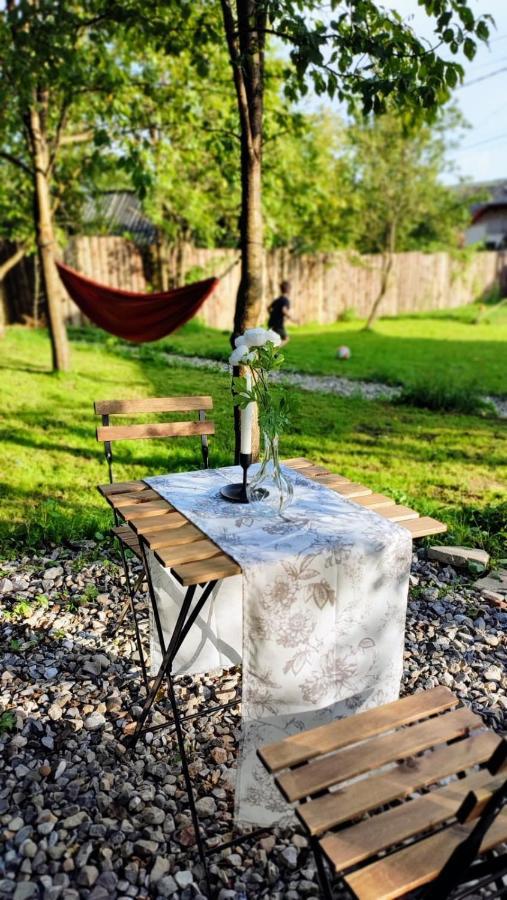 La Casuta Villa Fieni Luaran gambar